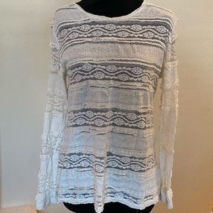 Gorgeous H&M lace top, size L